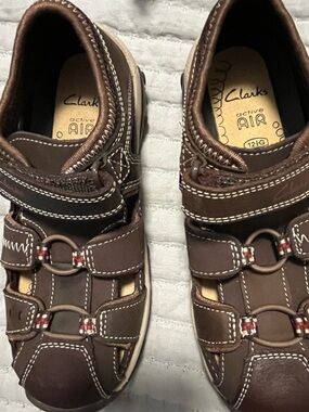 Athletic Sneakers with Red and Brown Sole